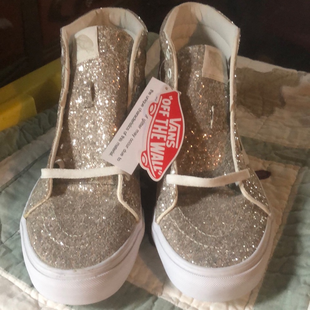 COPY - Glitter Hi top Vans. NWT. Size 10